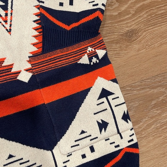 Oliver O Cardigan Sweater - Picture 2 of 5